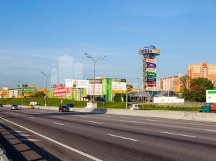 Продажа торгового помещения 1588 м²