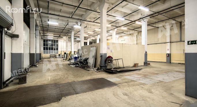 Аренда склада 3613 м², Фабричная улица - фото 1