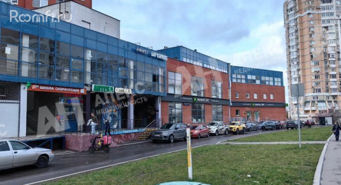Аренда торгового помещения 240 м², Московская улица - фото 1