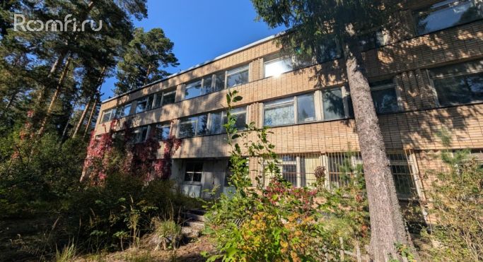 Продажа помещения свободного назначения 7297.8 м² - фото 2