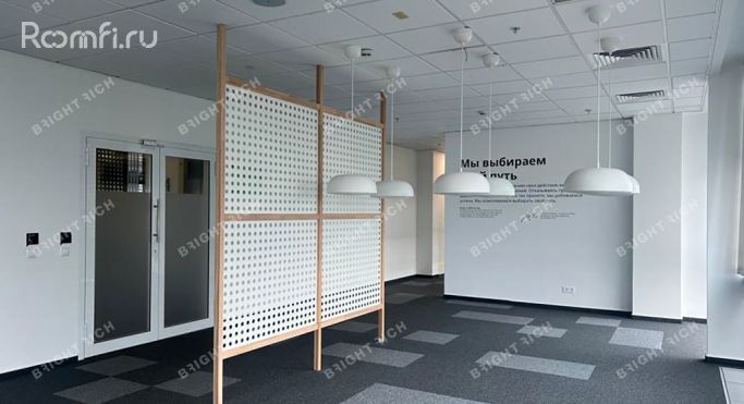 Аренда офиса 1399.8 м², Ленинградская улица - фото 1