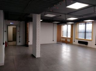 Аренда помещения свободного назначения 130 м²