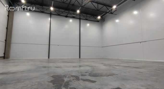 Продажа склада 1000 м² - фото 1