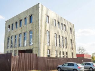 Аренда торгового помещения 610 м²