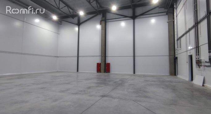 Продажа склада 1000 м², Коммунальная улица - фото 2