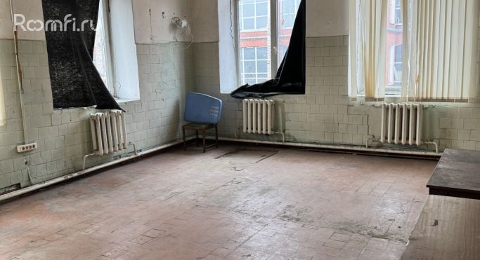 Продажа производственного помещения 1225.8 м², Комсомольская улица - фото 1