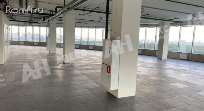 Продажа офиса 650 м², улица Панфилова - фото 1